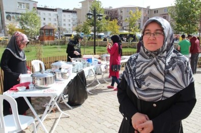 Vanlı Kadınlardan 'Halep' İçin Kermes