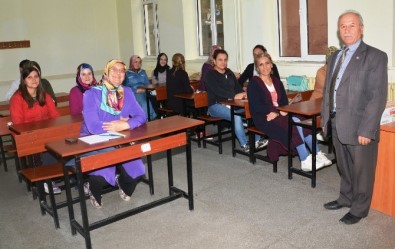 Lapseki'de 50 Kişiye Hasta Kabul Kursu Verilecek