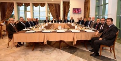 Rektör Bilgiç'in Adaylarla İkinci Buluşması