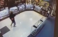 Silahlı Soyguncu Sert Kayaya Çarptı