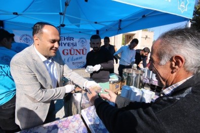 Beyşehir'de KPSS'ye Giren Adaylara Ve Ailelerine Aşure İkramı