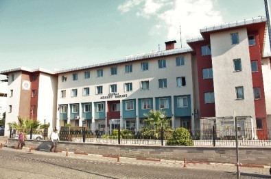 FETÖ'den Tutuklanan Hakim, Göreve İade Edildi