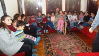 Minik Çocuklara Tarihi Konakta Masal Saati