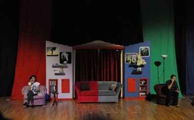 'Aşk Bu Mu?' Adlı Tiyatro Oyunu Kartal'da Sahnelendi