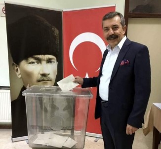 Baro Başkanı Ahmet Atam Güven Tazeledi