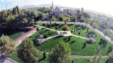 Eski Park Alanları Revize Edilirken Yeni Park Alanları Da Açılıyor