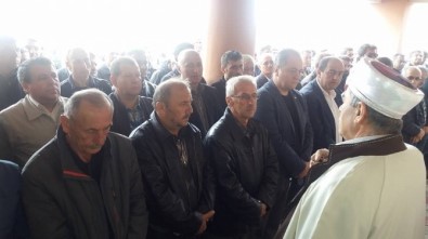 Gülüç Belediyesi Meclis Üyesi'nin Annesi Vefat Etti