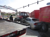 TOPRAK MAHSULLERI OFISI - Sandıklı'da Trafik Kazası, 3 Yaralı