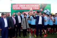 ŞAMPİYONLUK KUPASI - Şehit Ömer Halisdemir Futbol Turnuvası Sona  Erdi
