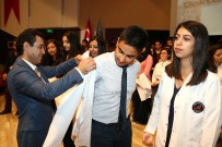 AÜ'de 350 Öğrenci Beyaz Önlük Giydi