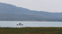 BALIKÇI TEKNESİ - Beyşehir Gölü'nde Elektro Şokla Avlanmaya Droneli Operasyon