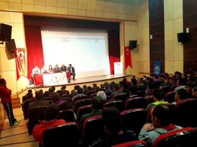 Bitlis'te Okul Sporları Bilgilendirme Ve Planlama Toplantısı