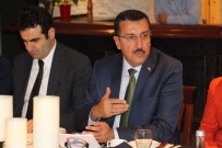 Bakan Tüfenkci, Niagara'da Türk İş Adamlarıyla Bir Araya Geldi