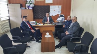 Başkan Yalçın'dan Yeni Atanan Okul Müdürlerine Ziyaret