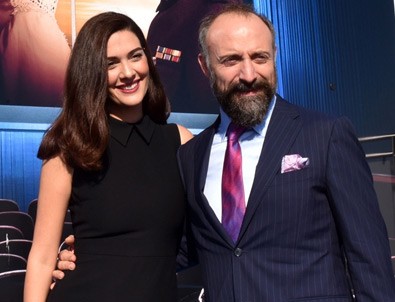 Cannes Da Halit Ergenc Ve Berguzar Korel E Buyuk Ilgi