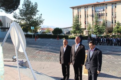 Demirci'de Muhtarlar Günü Kutlandı