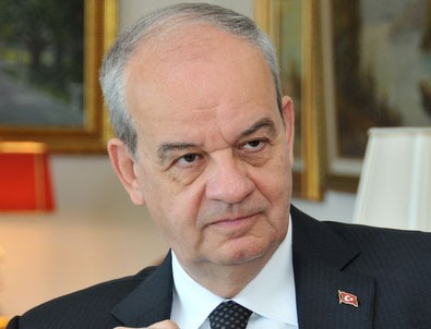 İlker Başbuğ: Erdoğan tek başına kaldı