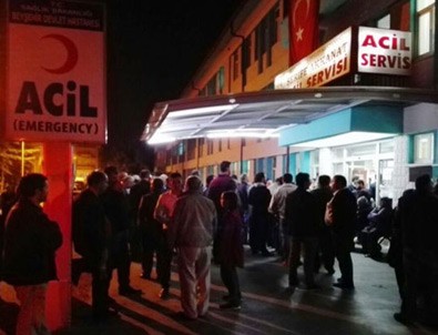 Konya Beyşehir'de öğrenci servisi devrildi