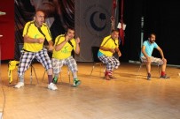ŞİZOFRENİ HASTASI - Toplum Ruh Sağlı Merkezinde Tedavi Gören Hastalar Bir Birinden Güzel Gösteriler Sergiledi