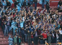 TT Arena'ya Trabzonspor taraftarları da geliyor