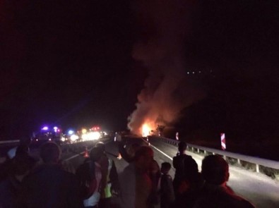 Başkent'te Seyir Halindeki Yolcu Otobüsü Alev Alev Yandı
