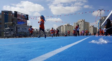 Çocuk Maratonu Renkli Görüntülere Sahne Oldu