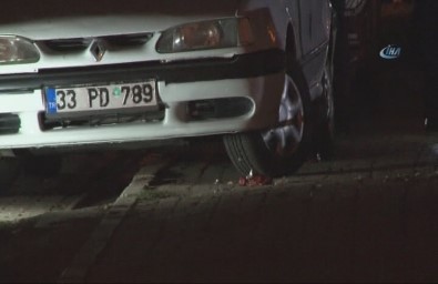 Emniyetin Yakınlarına Patlayıcı Atıldı