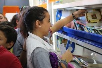 GEZİCİ KÜTÜPHANE - Gezici Kütüphane Çocuklar İçin Yollarda