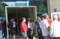 Siirt'te İki Araç Kafa Kafaya Çarpıştı Açıklaması 5 Yaralı