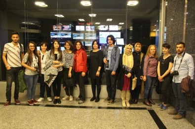 Üniversite Öğrencileri İstanbul'un Büyük Medya Kuruluşlarını Gezdi
