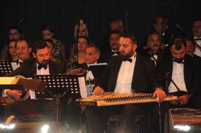 Ankara Devlet Türk Müziği Korosu Elazığ'da Konser Verdi