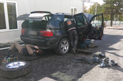 Araç Değil Sanki Cephanelik !