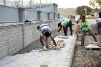 YAYA KALDIRIMI - Başiskele'de Çalışmalar Devam Ediyor