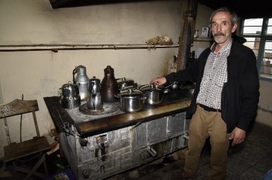 Bu Soba 52 Yıldır Yaz-Kış Hiç Sönmedi