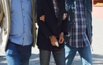 İzmir'de Öğretmenlere FETÖ Operasyonu