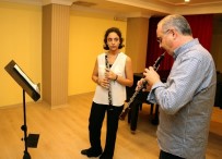 DIPLOMASı - Obua Sanatçısı Llimera Öğrencilerle Buluştu