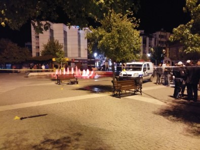 Rastgele Ateş Açtı Açıklaması 2 Ölü, 1 Yaralı