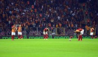 WESLEY SNEIJDER - Galatasaray'a Trabzonspor 'Dur' Dedi