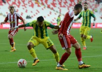 ADEM KOÇAK - Sivasspor Şanlıurfaspor'u 2 Golle Geçti