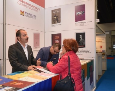 Zeytinburnu Belediyesi Kültür Yayınları Frankfurt'ta Kitapseverlerle Buluştu