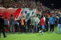 PTT 1. LİG - Eskişehirspor sahadan çekildi