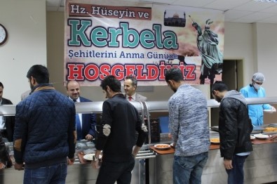 Gevaş'ta Aşure Dağıtımı