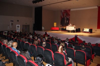 TED Mezunları Tiyatro Oyunu Sahnelendi