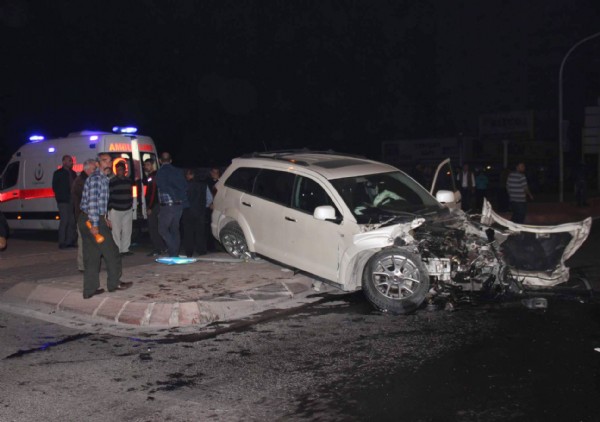 Kazayı gördüler selfie çekip gittiler