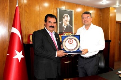 Başkan Turgut Açıklaması 'Muhtarlarımızla İç İçeyiz'