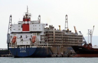 Dev Gemiyle Brezilya'dan Getirilen 11 Bin Hayvan İçin 631 Sefer