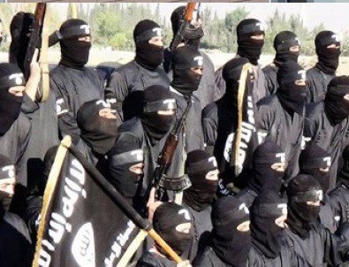 IŞİD, 16 Kişiyi köprüden attı