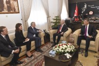FRANSA DIŞİŞLERİ BAKANI - Kılıçdaroğlu, Fransa Dışişleri Bakanı Ayrault İle Bir Araya Geldi