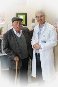 76 Yaşındaki Hastanın Kalbi Çalışırken 4 Damarı Değiştirildi