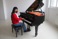 Ermeni Asıllı Sanatçıdan '15 Temmuz' Marşı